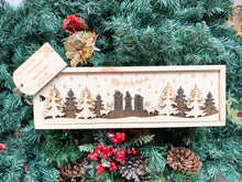 Load image into Gallery viewer, Personalised Christmas Festive Wine &amp; Champagne Box
